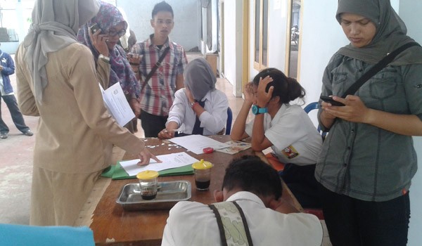 <b>Foto:</b> Siswa Yang Terjaring Razia Oleh Dinas Pendidikan